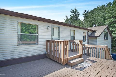 11831 152nd Ave, West Olive, MI 49460 photo 4