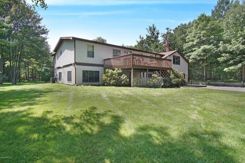 11831 152nd Ave, West Olive, MI 49460 photo 2
