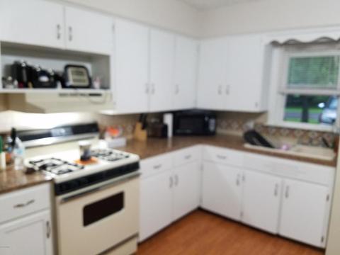 711 Park St, Belding, MI 48809 photo 9