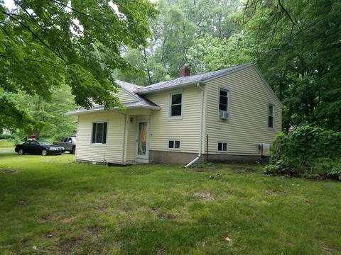 711 Park St, Belding, MI 48809 photo 2