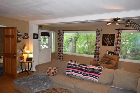 220 E State St, Colon, MI 49040 photo 15