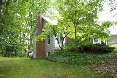 4109 White Pine Dr, Dorr, MI 49323 photo 3
