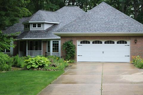 4109 White Pine Dr, Dorr, MI 49323 photo 2