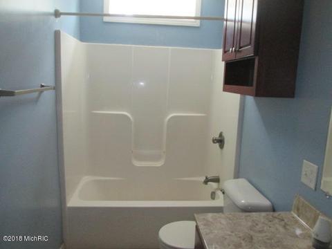 322 N Bridge St, Belding, MI 48809 photo 30