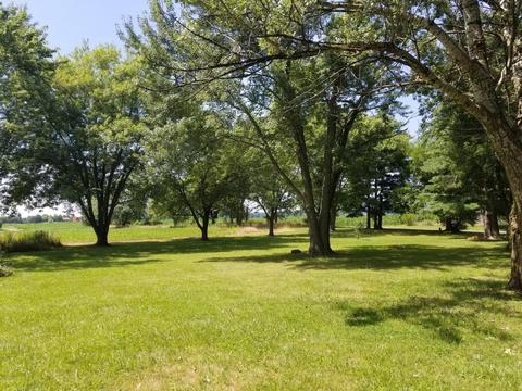 2140 Second St, Galien, MI 49113 photo 10