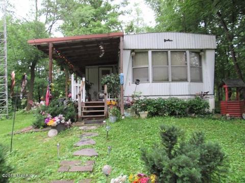 14254 Hoffman Rd, Marcellus, MI 49067 photo 1