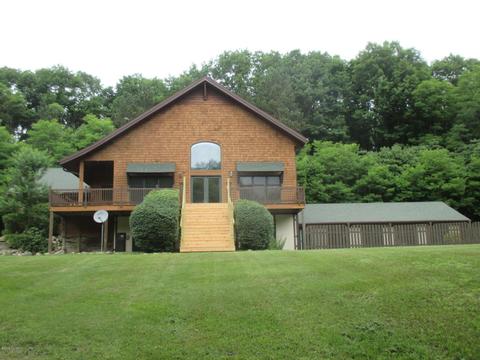 8848 E Loop Rd, Hesperia, MI 49421 photo 1