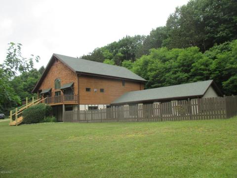 8848 E Loop Rd, Hesperia, MI 49421 photo 2