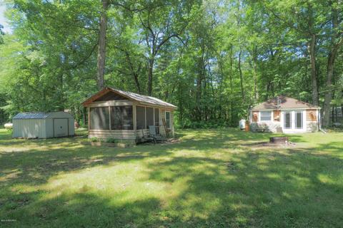 926 Melville Pl, Pullman, MI 49450 photo 2