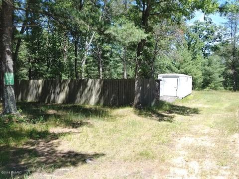 4352 S Astor Rd, Baldwin, MI 49304 photo 5