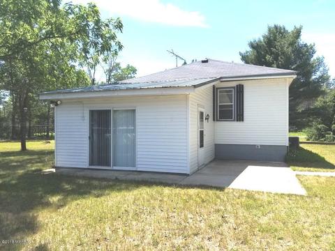 4352 S Astor Rd, Baldwin, MI 49304 photo 3