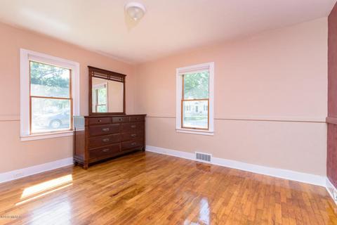 152 Second Ave, Plainwell, MI 49080 photo 17