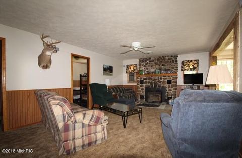2266 S Forman Rd, Baldwin, MI 49304 photo 9