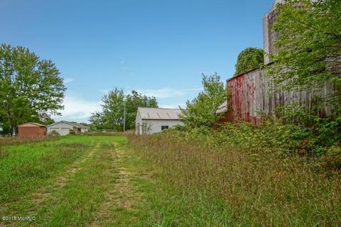 6056 Twentieth Ave, White Cloud, MI 49349 photo 5