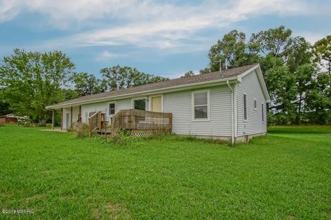 6056 Twentieth Ave, White Cloud, MI 49349 photo 2