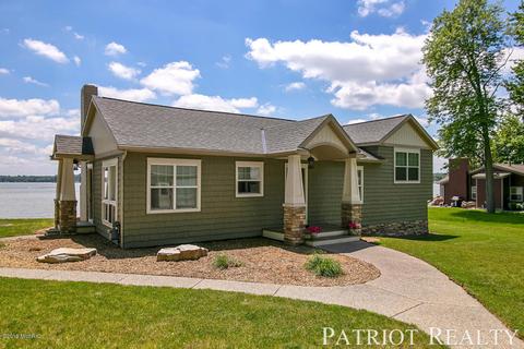 1134 E 88th St, Newaygo, MI 49337 photo 2