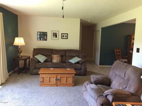 564 8th St, Plainwell, MI 49080 photo 2