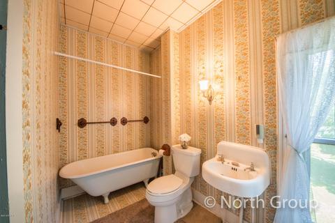 602 W Bridge St, Plainwell, MI 49080 photo 13
