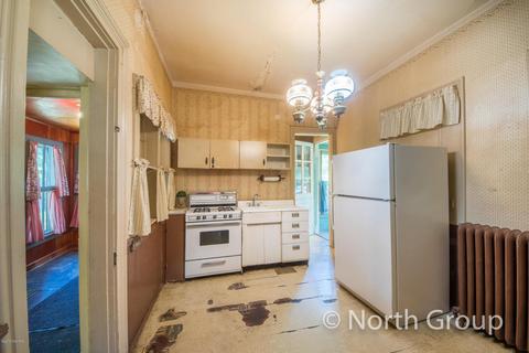 602 W Bridge St, Plainwell, MI 49080 photo 29