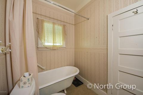 602 W Bridge St, Plainwell, MI 49080 photo 24