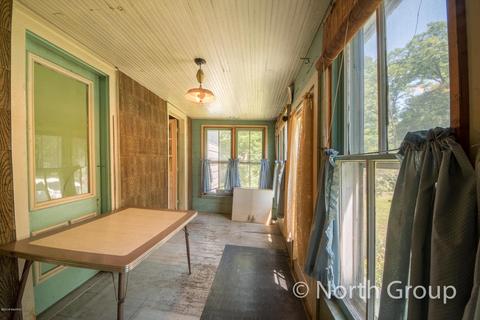 602 W Bridge St, Plainwell, MI 49080 photo 22