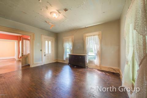 602 W Bridge St, Plainwell, MI 49080 photo 35