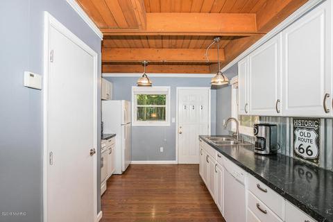 5809 Maple St, Newaygo, MI 49337 photo 11