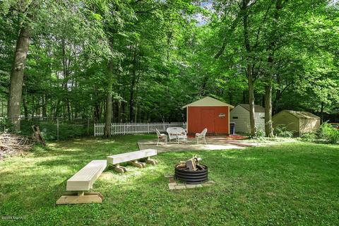 5809 Maple St, Newaygo, MI 49337 photo 24