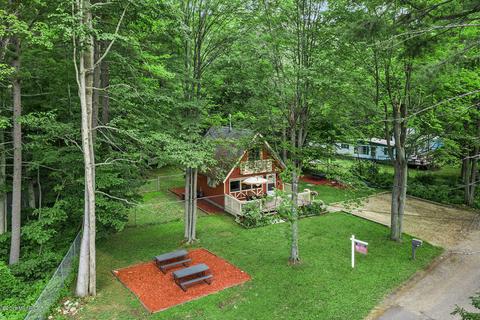 5809 Maple St, Newaygo, MI 49337 photo 4