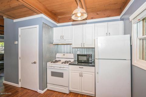 5809 Maple St, Newaygo, MI 49337 photo 13