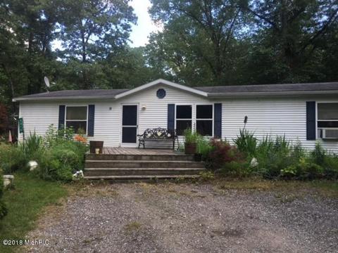 5416 111th Ave, Pullman, MI 49450 photo 1
