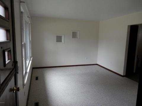 145 W Sixth St, Constantine, MI 49042 photo 5