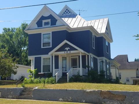 103 E Division St, Belding, MI 48809 photo 1