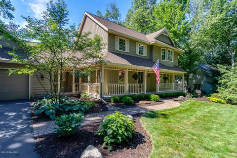 7776 Stonehaven Dr SE, Ada, MI 49301 photo 1