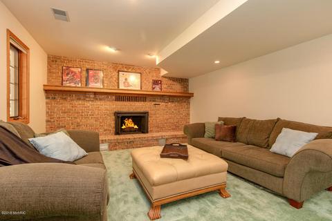 7776 Stonehaven Dr SE, Ada, MI 49301 photo 24
