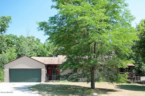 1865 E Pine Hill Ave, White Cloud, MI 49349 photo 4