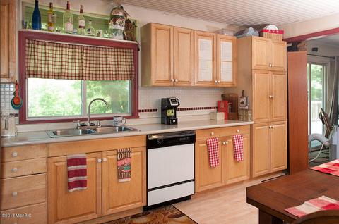 1865 E Pine Hill Ave, White Cloud, MI 49349 photo 17