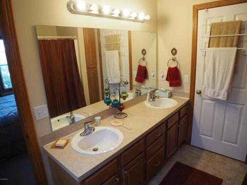 1816 Railside Ct, Dorr, MI 49323 photo 12