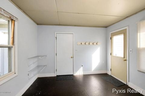 7190 Rix St SE, Ada, MI 49301 photo 16
