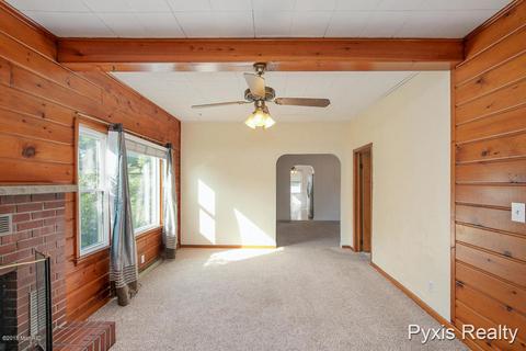 7190 Rix St SE, Ada, MI 49301 photo 5