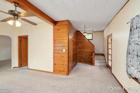 7190 Rix St SE, Ada, MI 49301 photo 4