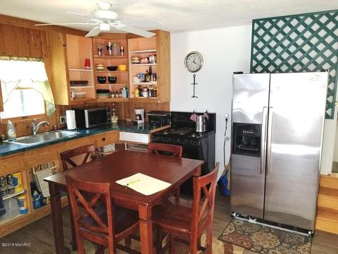 5702 W Wingleton Rd, Baldwin, MI 49304 photo 5