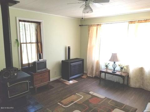 5702 W Wingleton Rd, Baldwin, MI 49304 photo 10