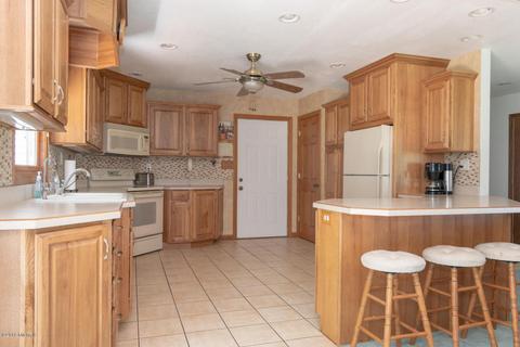 51244 Chamberlain Rd, Marcellus, MI 49067 photo 2