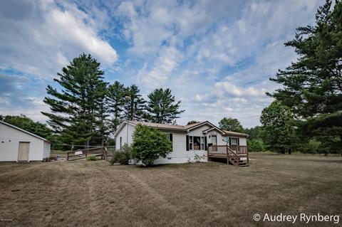 3143 S Locust Ave, White Cloud, MI 49349 photo 2