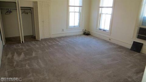 318 E Bridge St, Plainwell, MI 49080 photo 7