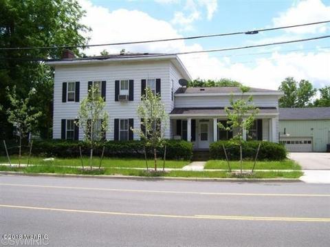 318 E Bridge St, Plainwell, MI 49080 photo 1