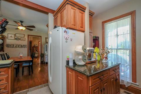115 Hicks Ave, Plainwell, MI 49080 photo 17