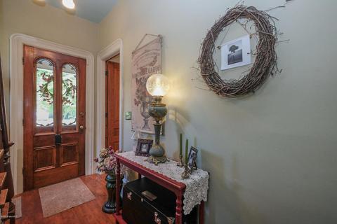 115 Hicks Ave, Plainwell, MI 49080 photo 2