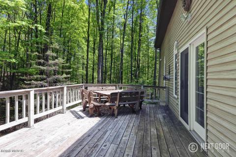 708 N Osborn Ave, White Cloud, MI 49349 photo 8